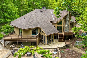 Exterior - Luxury Modern Cabin - Your Dream Retreat (Ashland)