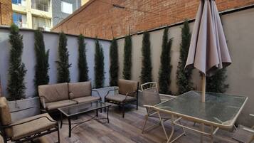 Luxury Apartment | Terrace/patio