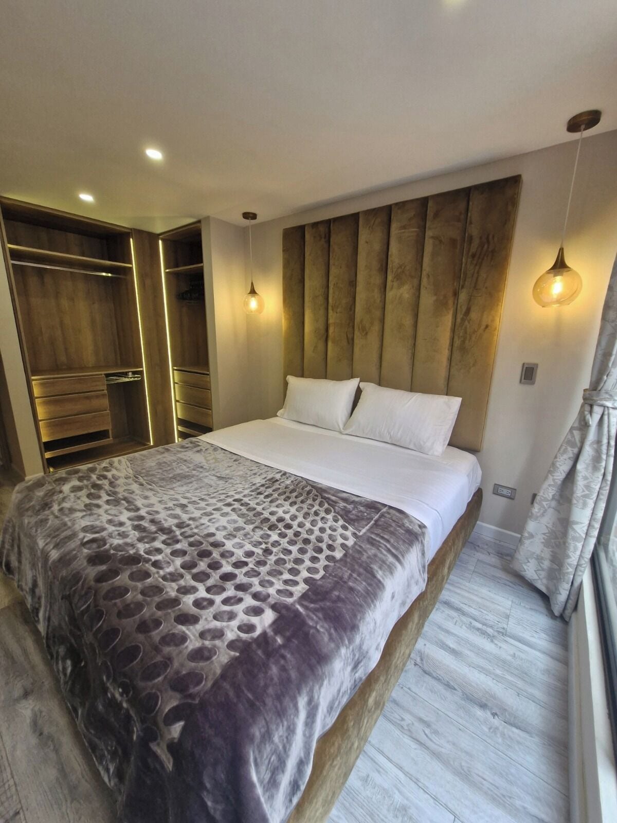 Luxury Apartment | Iron/ironing board, free WiFi