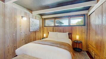 2 chambres, fer et planche à repasser, accès Internet, draps fournis