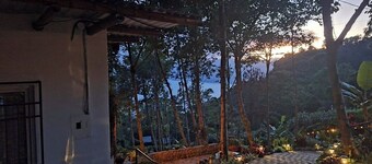 Wonderful 1 bedroom cabin in the mountains of Lake Atitlan