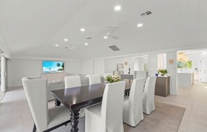 Dining - Modern luxury house with ensuite bedrooms, deepwater canal access, and pool. (Sanibel)