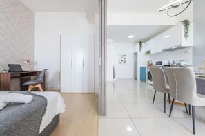 Room - Cozy Oasis near Ikea TRX Mall King Size Bed 100mb (Kuala Lumpur)