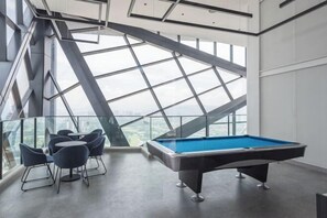 Games room - Cozy Oasis near Ikea TRX Mall King Size Bed 100mb (Kuala Lumpur)