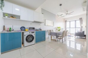 Unclassified image, 3 of 30, button - Cozy Oasis near Ikea TRX Mall King Size Bed 100mb (Kuala Lumpur)