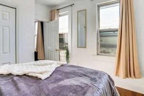 2 chambres, fer et planche à repasser, accès Internet, draps fournis