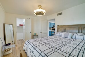 1 chambre, fer et planche à repasser, accès Internet, draps fournis