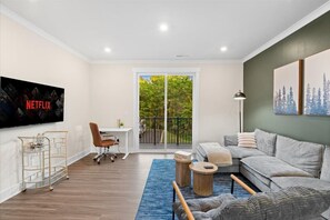Townhome | Living area