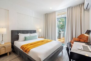 Deluxe Apartment, 1 Queen Bed - Theatre Hotel by Lodgo (Montréal)