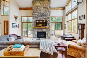 TV, fireplace, DVD player, ping pong