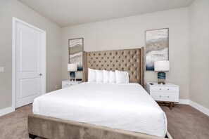 4 Schlafzimmer, Zimmersafe, Bügeleisen/Bügelbrett, Reisekinderbett
