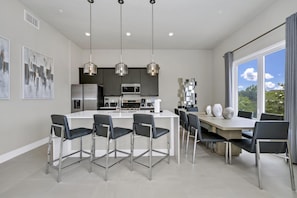 Dining - Inviting Condo with Pool Table near Disney with Resort & Waterpark Access -. (Kissimmee)