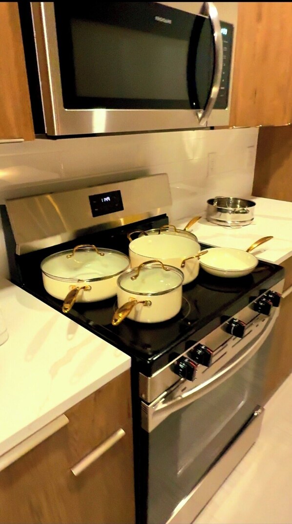 Microwave, oven, stovetop, dishwasher