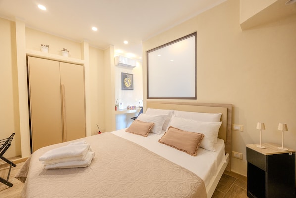 1 bedroom, travel crib, free WiFi, bed sheets