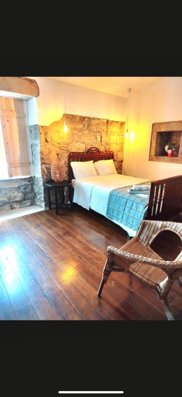 2 bedrooms, bed sheets