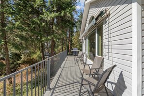 Property grounds - Dog-Friendly Lakeview Home w/ Canoes & Game Room (Coeur d'Alene)