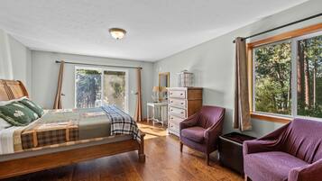 5 camere, una scrivania, ferro/asse da stiro, Wi-Fi