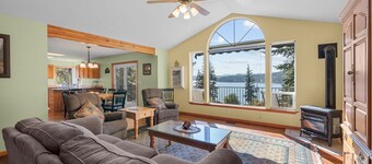 Dog-Friendly Lakeview Home w/ Canoes & Game Room