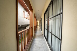 Terrace/patio - Oasis Beach Negombo  (Negombo)