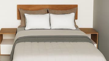 Classic Twin Room | Desk, laptop workspace, free WiFi