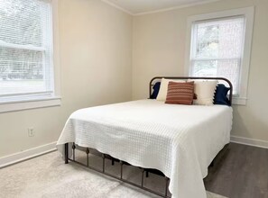 2 Schlafzimmer, Bügeleisen/Bügelbrett, kostenloses WLAN, Bettwäsche