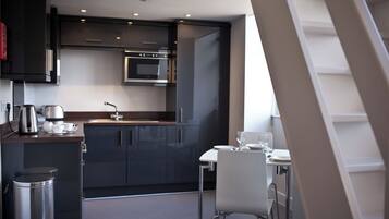 Apartment, 1 Schlafzimmer, Nichtraucher, Stadtblick | Eigene Küche