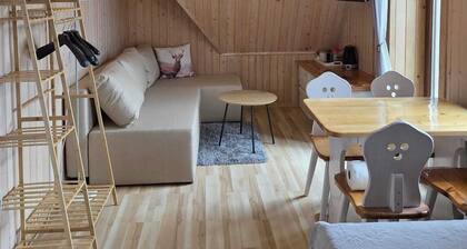 Cozy Mountain Room with Stunning Views and Private Balcony for Your Perfect Stay