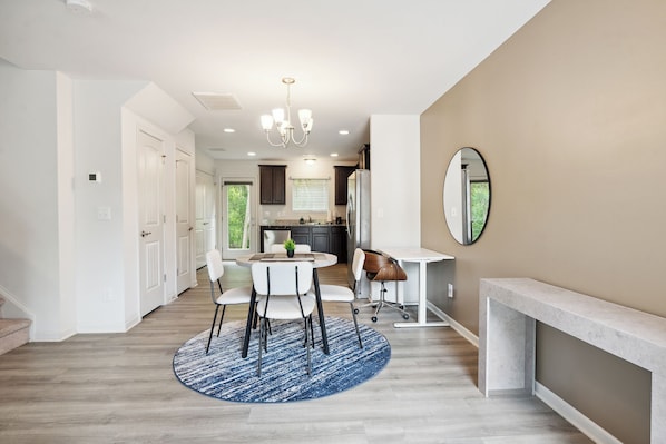 Apartment | Dining room