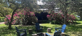 Terrific 3-bedroom unit in charming Leverett with AC