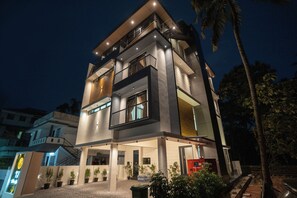 ด้านหน้าที่พัก