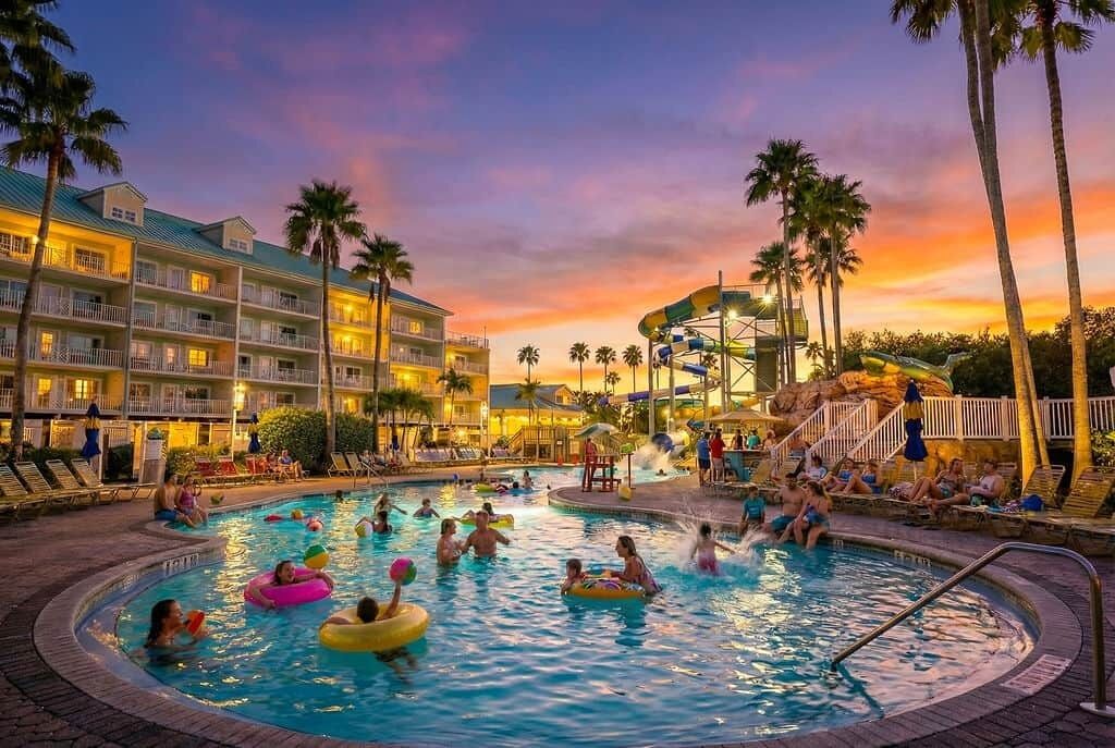 Lämmitetty uima-allas