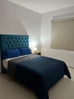 3 soverom, strykejern/-brett, wi-fi og sengetøy