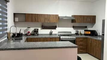 Microwave, oven