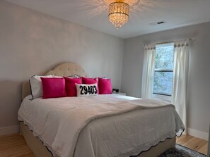 4 dormitorios, tabla de planchar con plancha, wifi gratis y ropa de cama