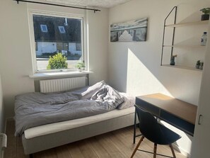Quarto solteiro | Wi-Fi de cortesia