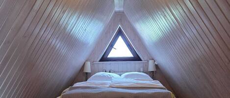 2 slaapkamers, een strijkplank/strijkijzer, wifi, beddengoed