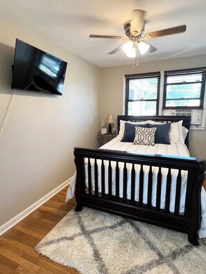 3 dormitorios, tabla de planchar con plancha, cuna de viaje y wifi