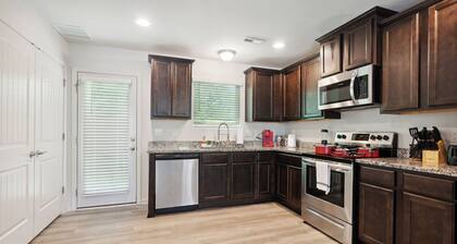 King 3BR Townhouse Mins to Cary NC State