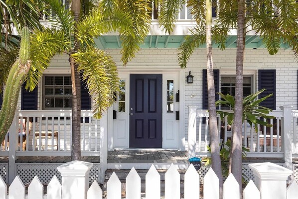 Exterior detail - Southernmost Seclusion, central to Old Town hot spots. Pool, balconies, parking (Key West)