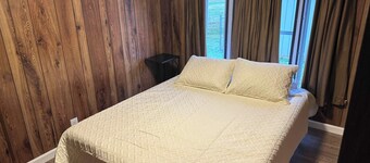 Ritter Lumber Yard. 4BR mobile home in Cornettsville, KY