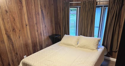 Ritter Lumber Yard. 4BR mobile home in Cornettsville, KY