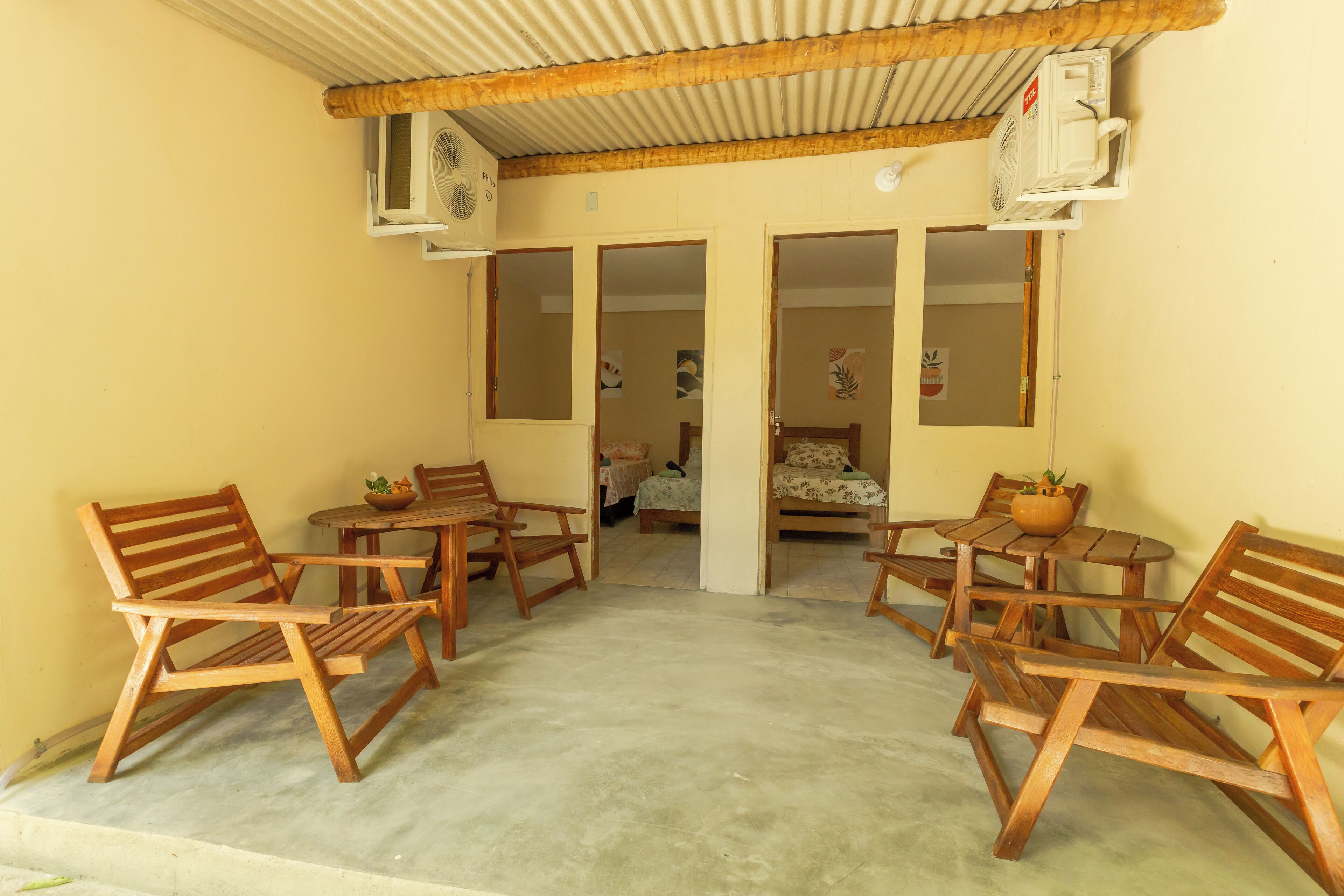 Standard Triple Room | Living area