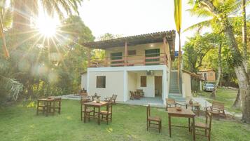 Fachada da propriedade