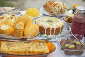 Desayuno bufé gratuito y diario