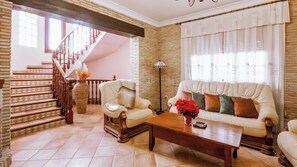 TV, fireplace, DVD player, stereo