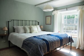 3 habitaciones, tabla de planchar con plancha y wifi gratis 