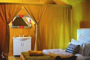1 bedroom, internet, bed sheets - Deluxe Double Room #2 (Merzouga)