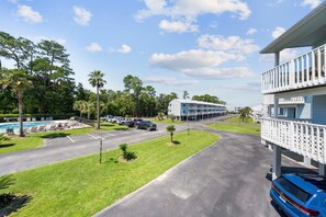 Condo, Multiple Beds (Bayview 59) | Property grounds