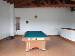 House, 5 Bedrooms, Smoking, Private Pool | Game room