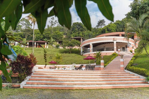 Escape to Nature in Copacabana's Hidden Gem